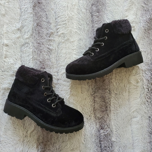 Girls' Black Velour Combat Boots - Picture 1 of 5